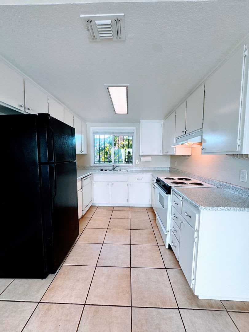 Adorable 2 bedroom 1 Bath Unit for Rent – photo 3
