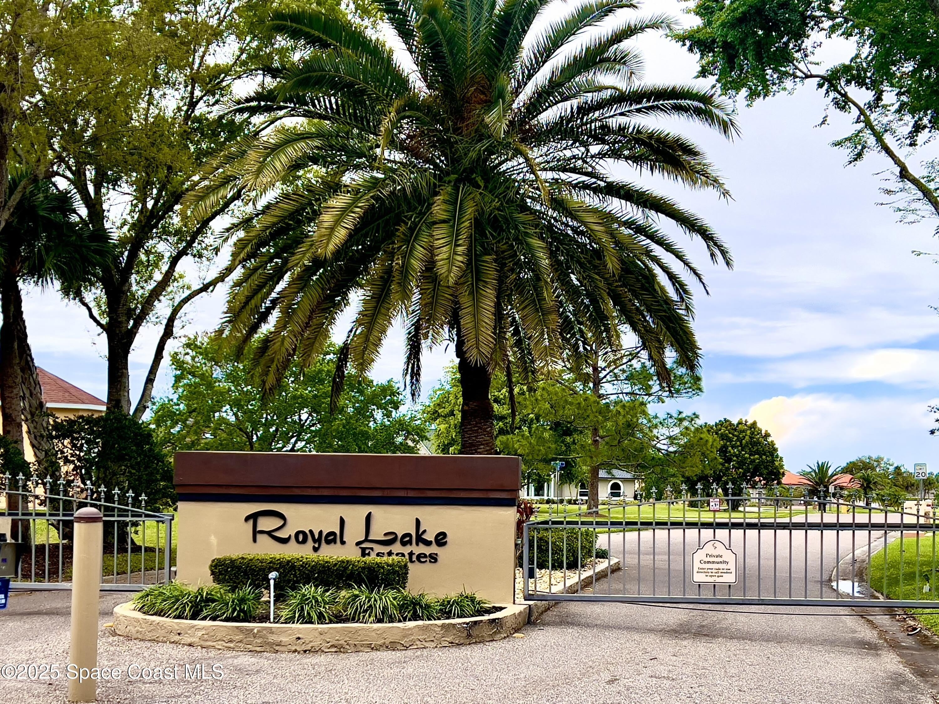 929 Hialeah Street – photo 2