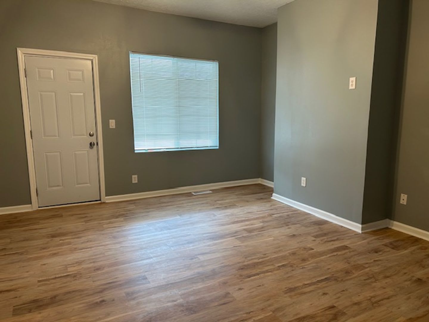 Renovated 3 Bedroom, 2 Full Bath Home Minutes from Downtown Dayton – photo 5