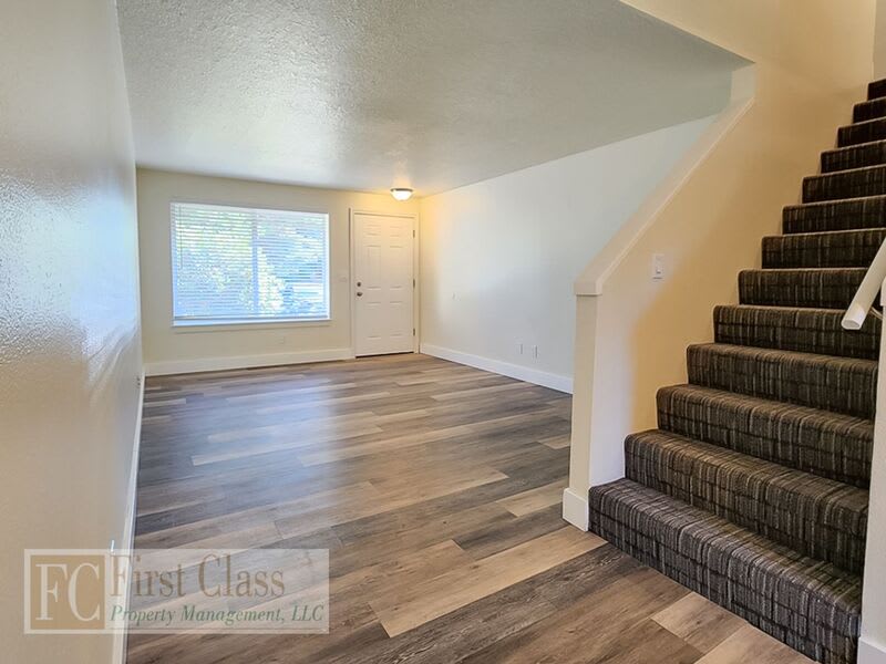3022 SE 38TH CT – photo 2