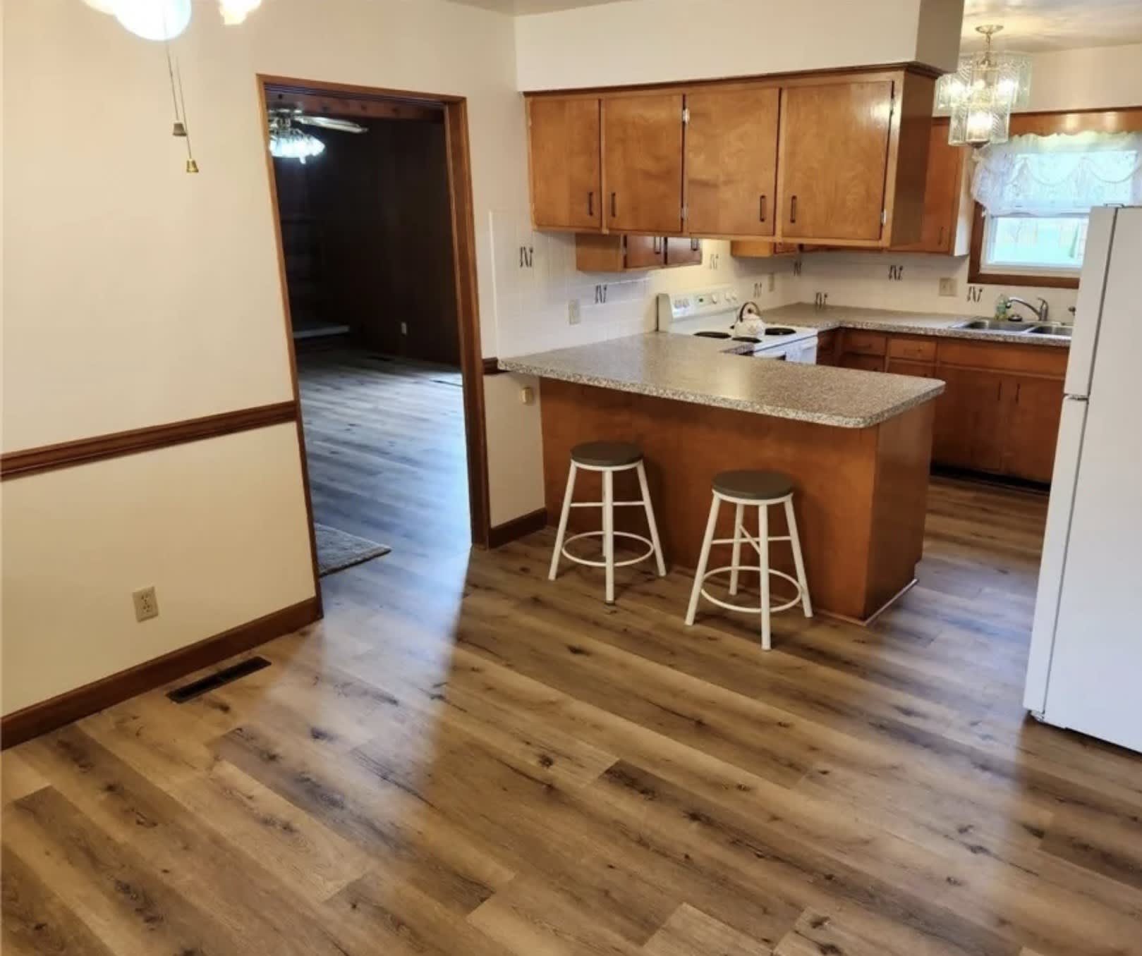 142 Essex Road – photo 4