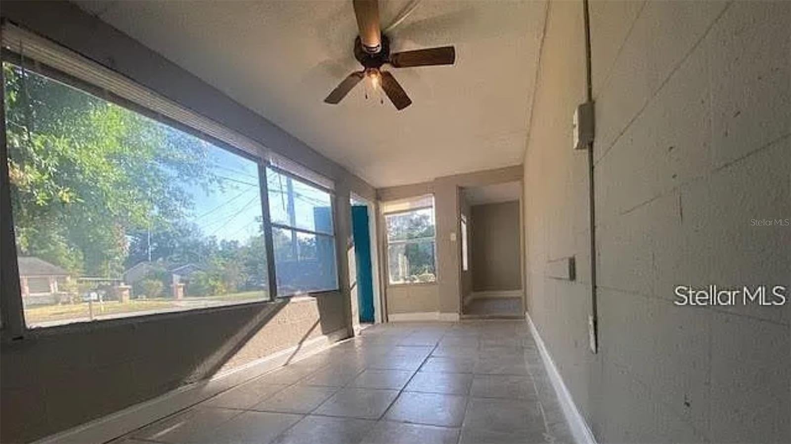 907 Columbia Street – photo 3