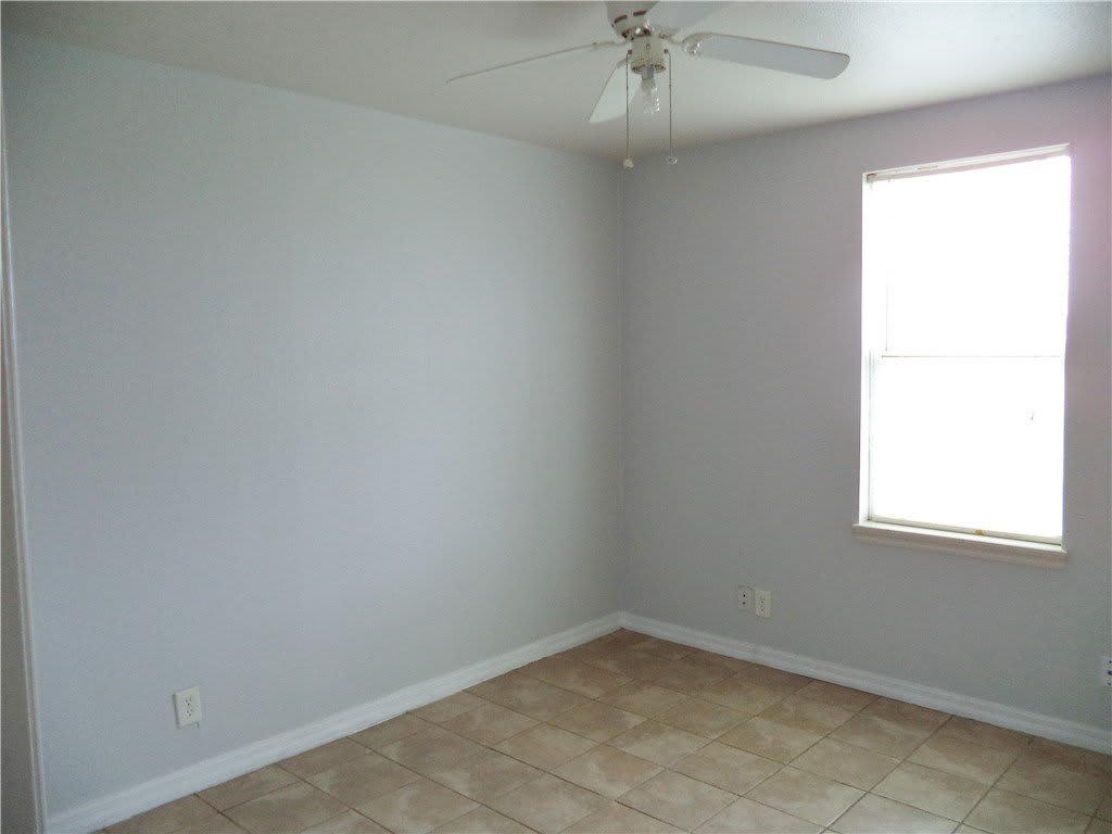 1310 W Broadway Avenue – photo 5