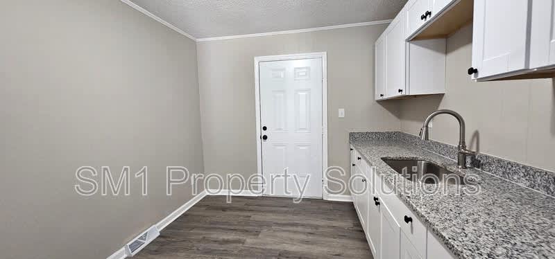 307 North Hall Street – photo 4