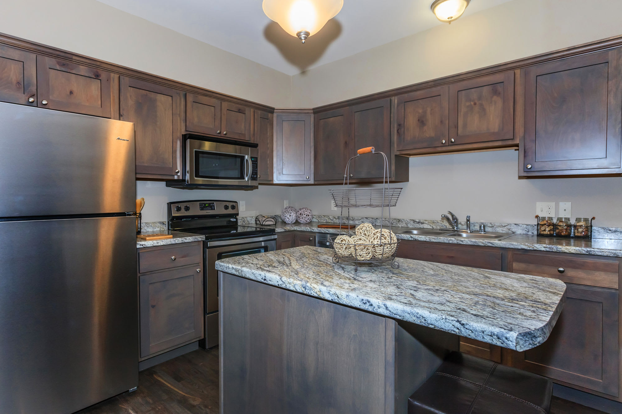 InterUrban Apartment Homes – photo 2