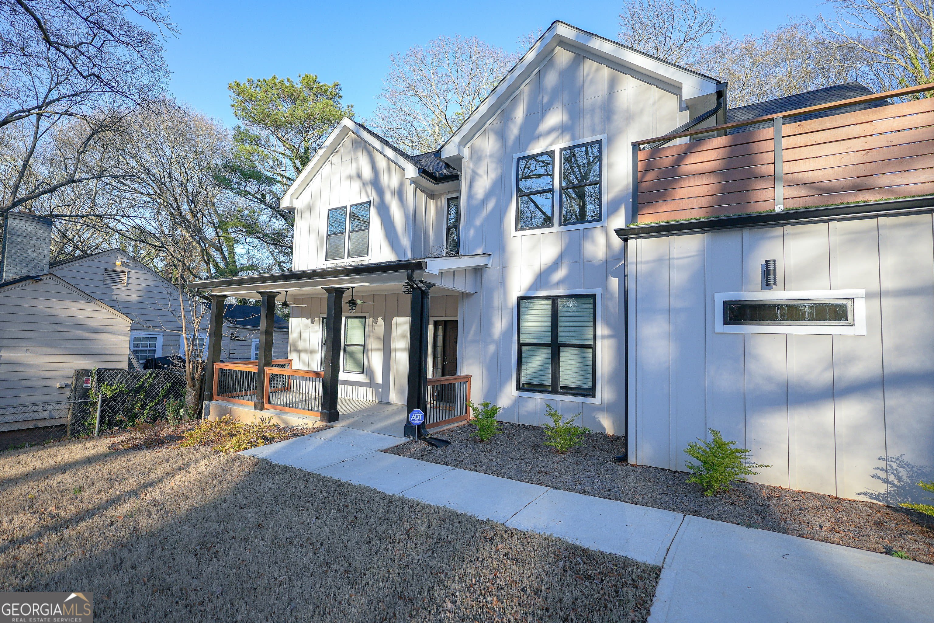 1452 Lockwood Drive SW – photo 2