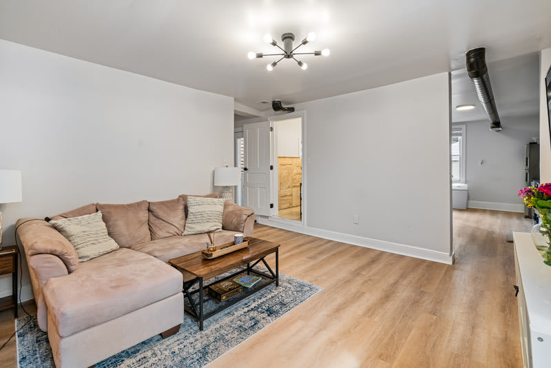 3206 Dobson St – photo 3