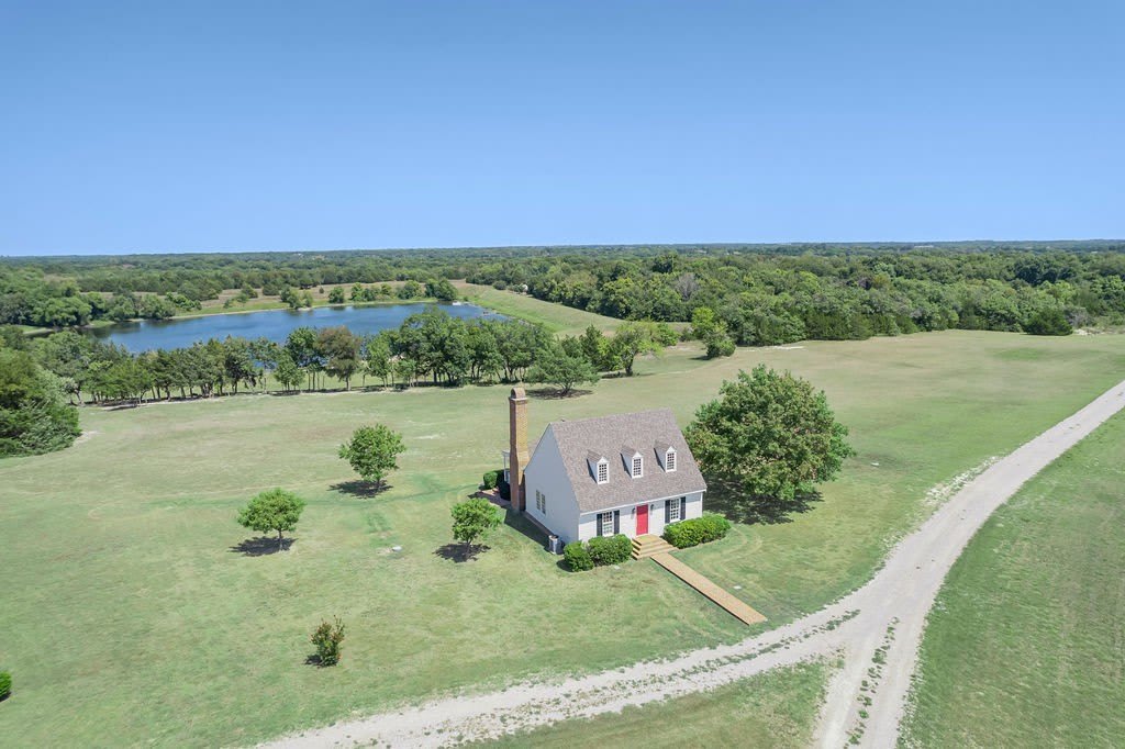 737 Gattis Lane – photo 2
