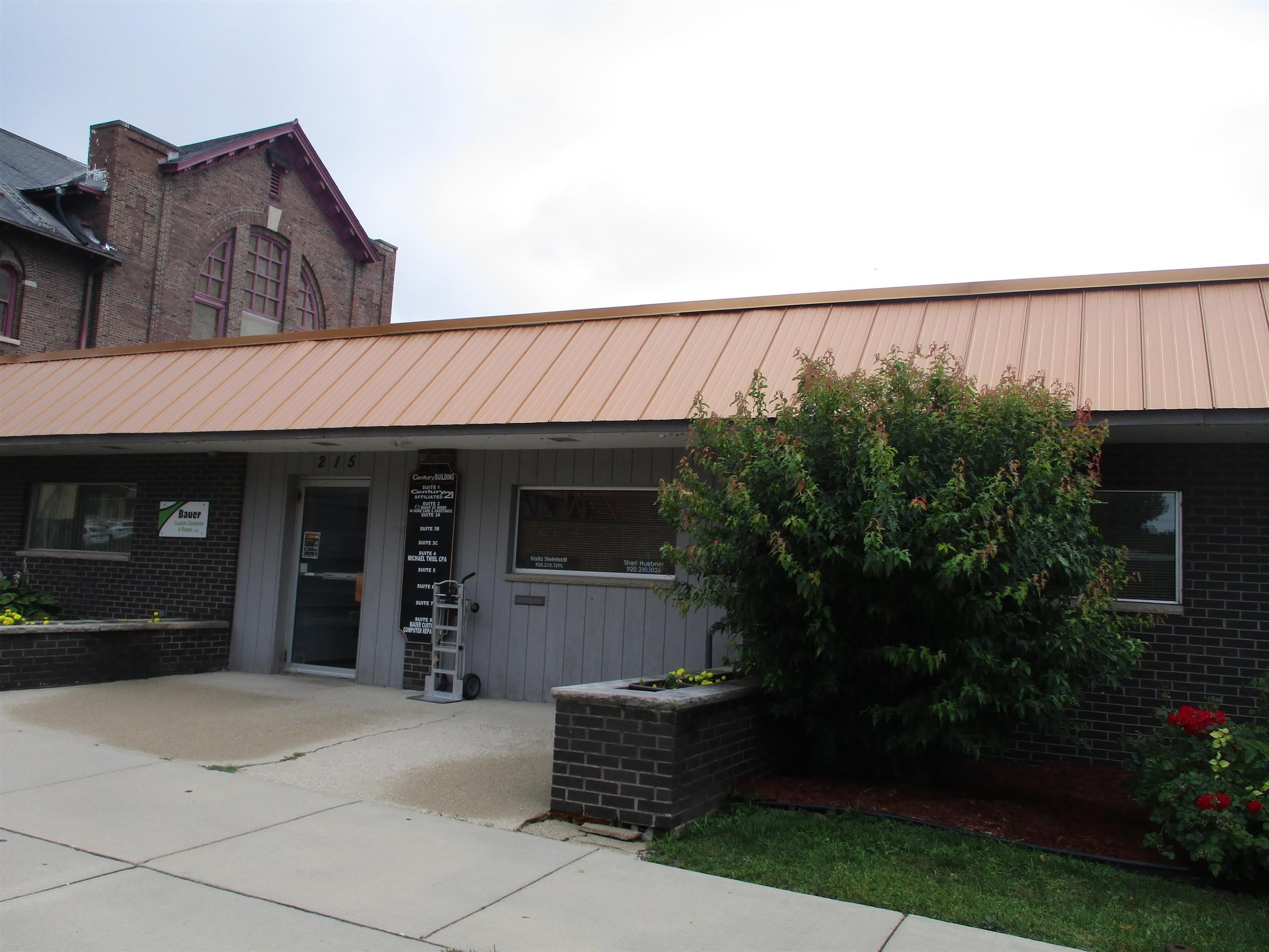 215 N Spring Street – photo 2