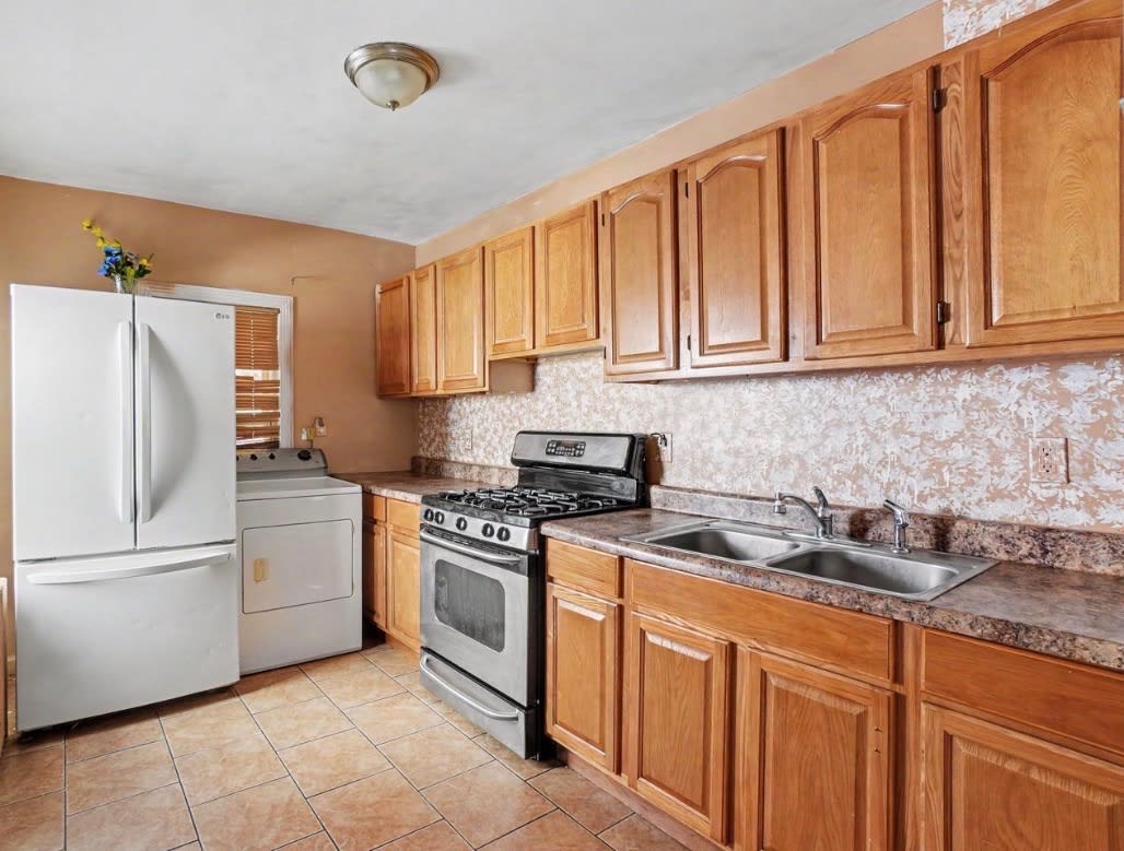 1105 Green Street – photo 5