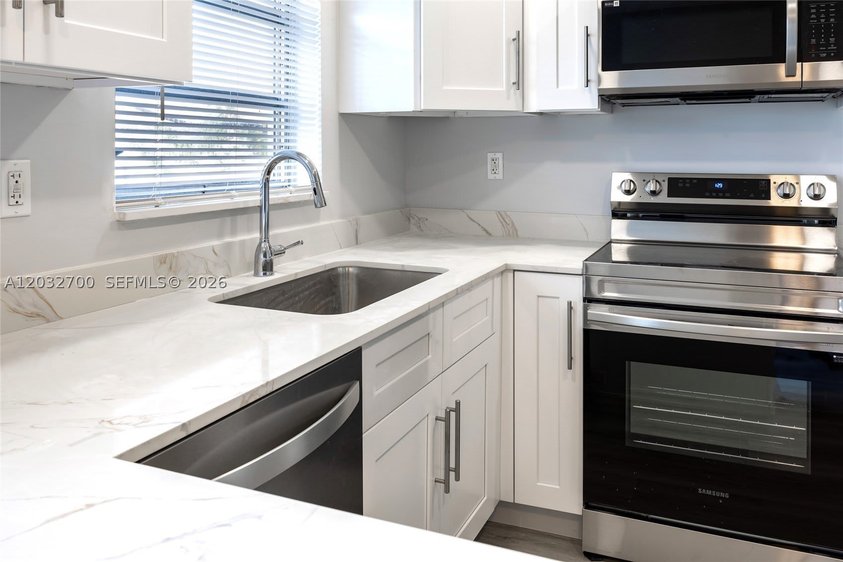 1825 Cleveland St – photo 2