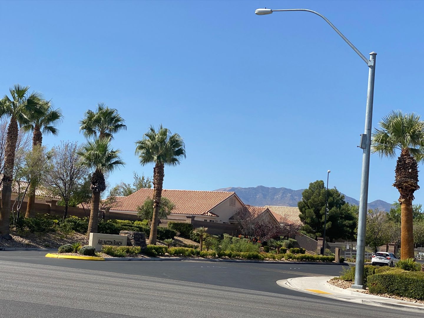 Remarkable totally renovated 2bed 2bath townhome is SW Las Vegas – photo 3