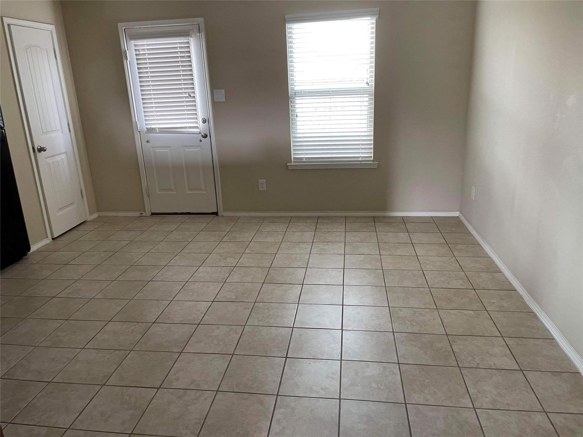 2406 Fall Court – photo 3