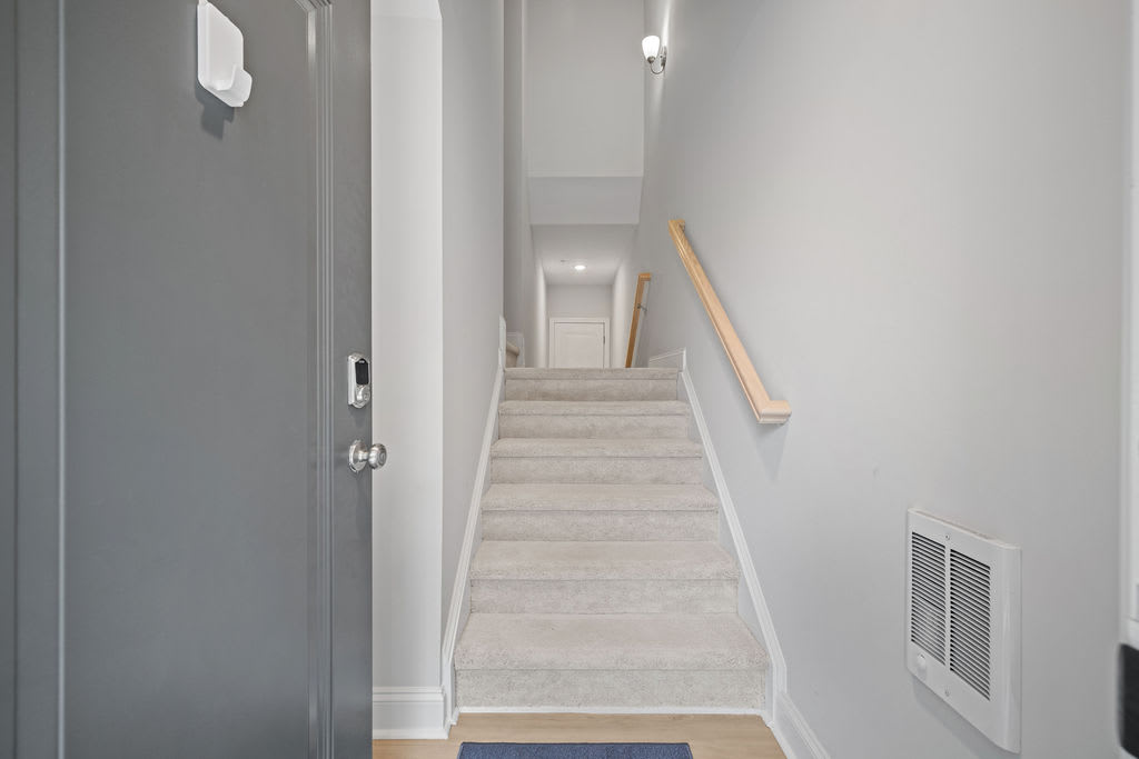 433 Wait Ave – photo 3