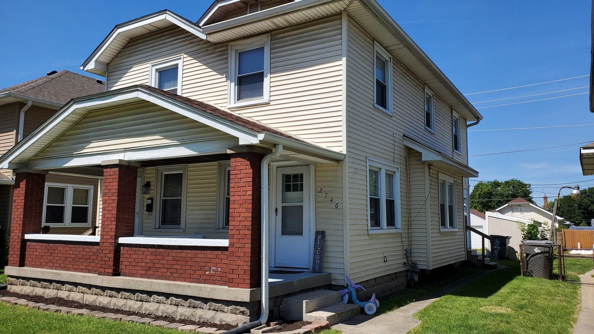 Updated 2 bedroom Townhouse – photo 2