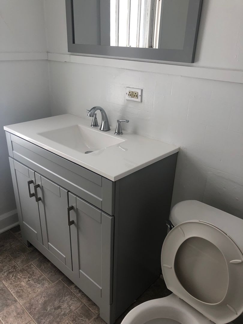 Charming 4 BD/2 BA home in quiet neighborhood! – photo 4