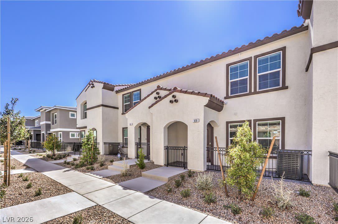 920 Rosy Starling Street – photo 3