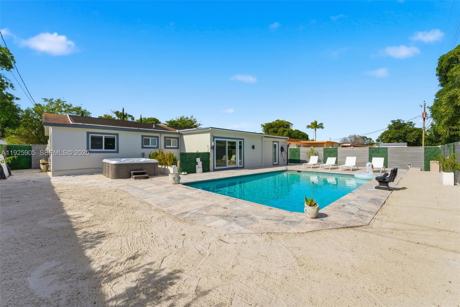 251 North 71st Avenue – photo 2