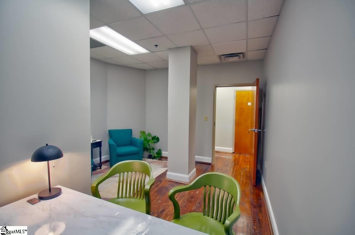 200 N Main Street – photo 5