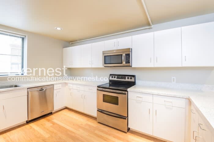 930 Acoma Street – photo 5