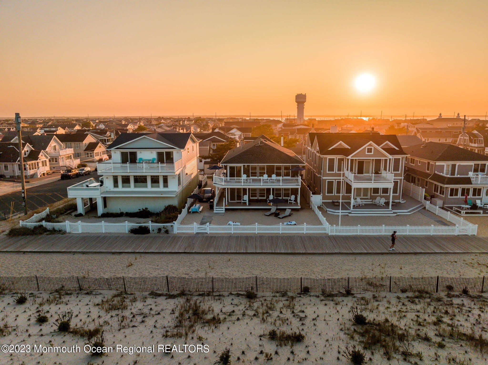1404 Oceanfront – photo 3