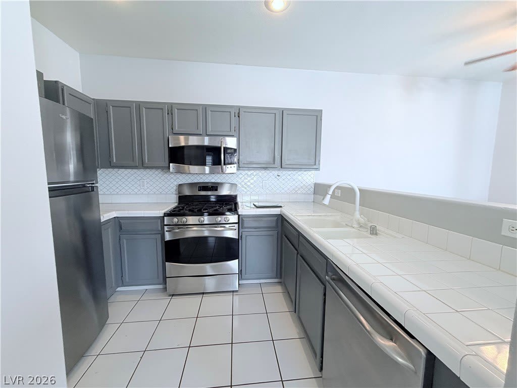 1822 N Jones Boulevard – photo 4