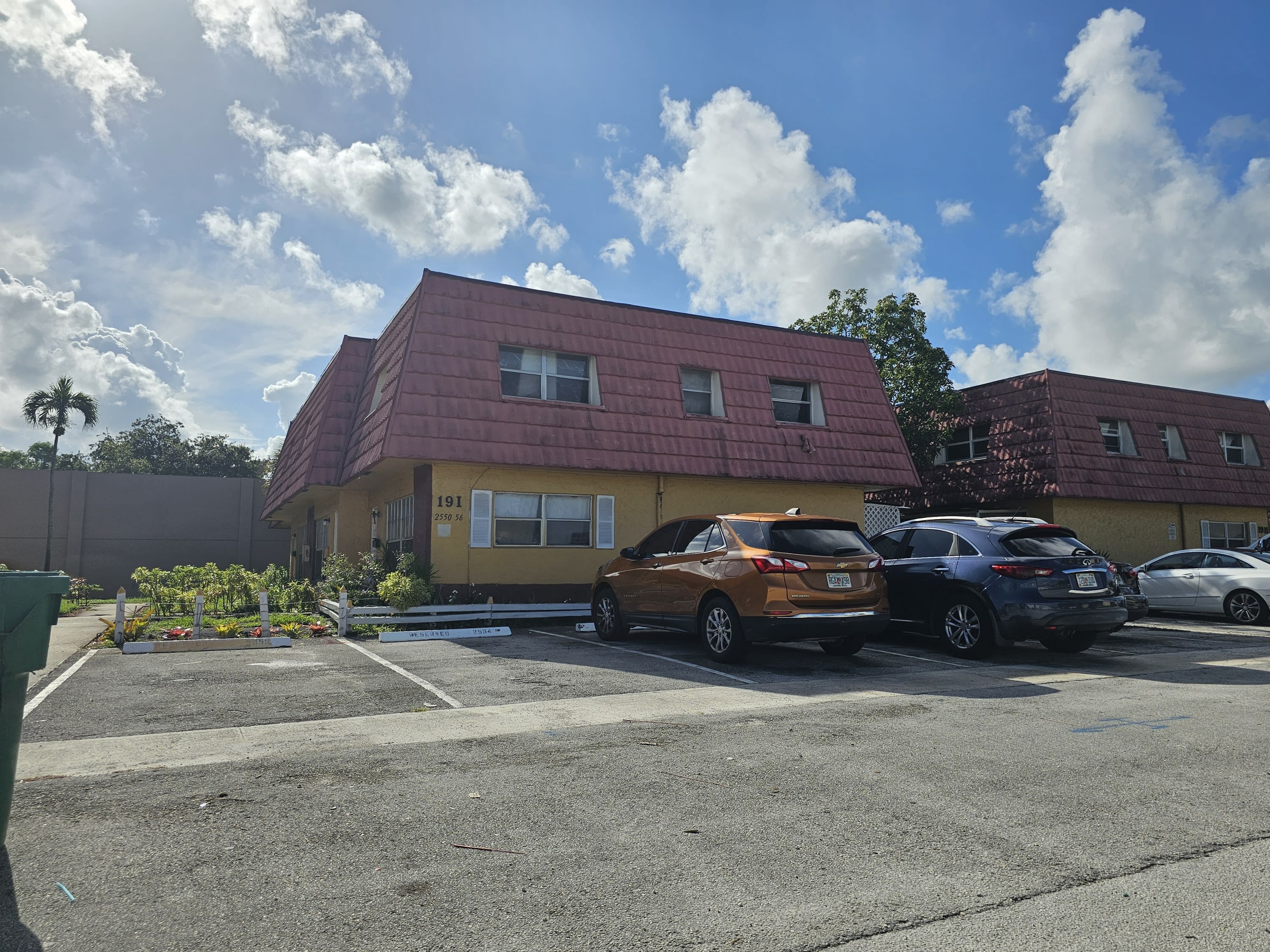 2556 Northwest 52Nd Avenue 1 – photo 1