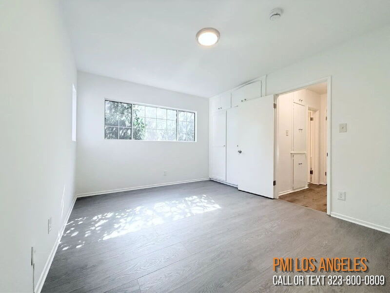 10565 Camarillo St – photo 3