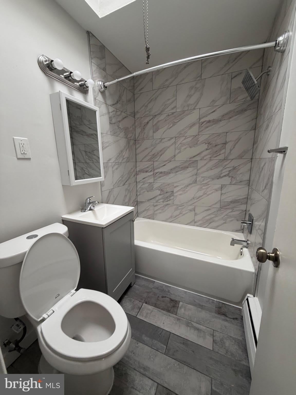 6020 N WARNOCK Street – photo 2