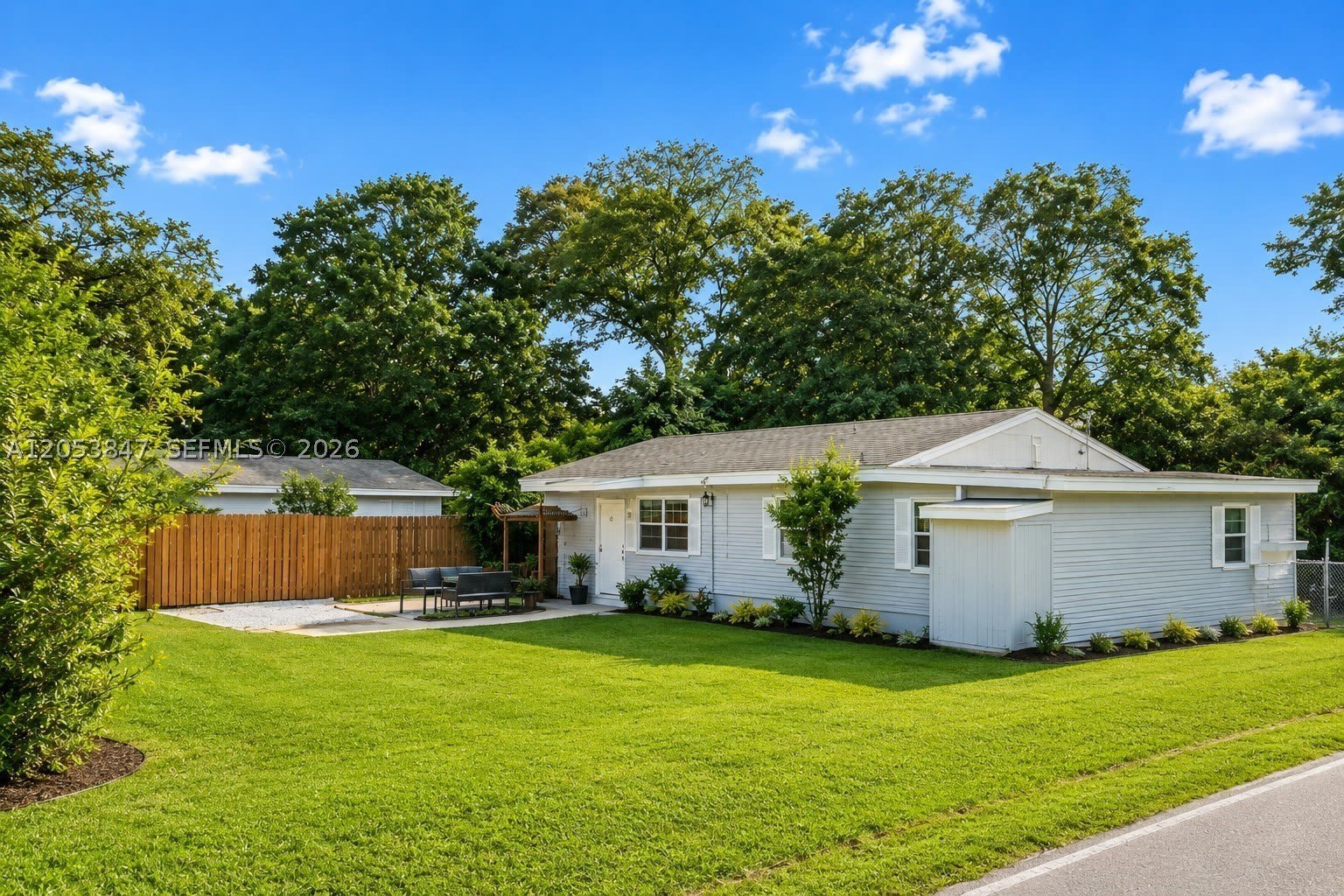 3518 Avenue F – photo 5
