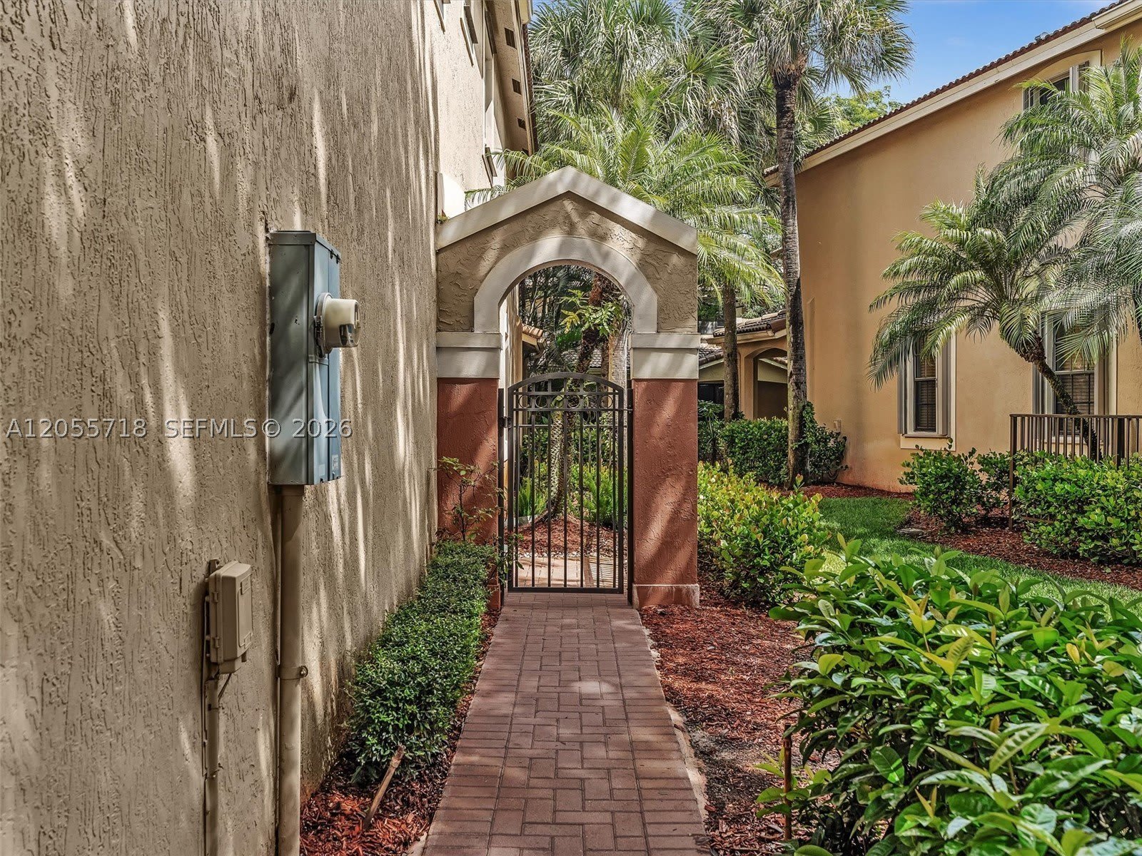 4283 Vineyard Cir – photo 3