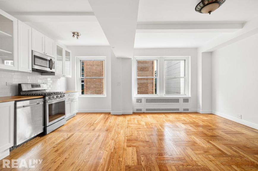 433 West 34Th Street – photo 2