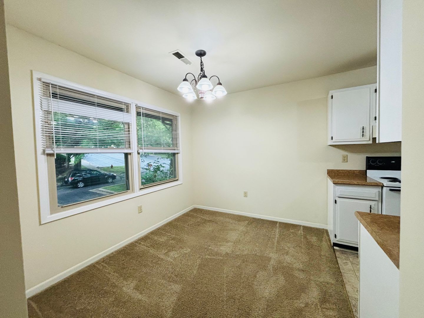 3 Bedroom 1 Bath Condo – photo 4