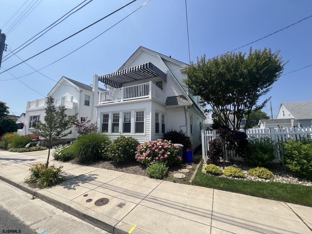 112 N Belmont Ave – photo 3