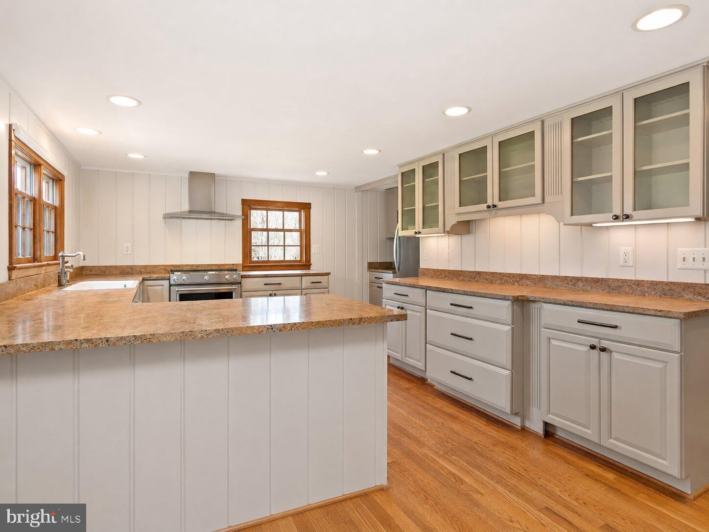 326 WALKER Road – photo 4