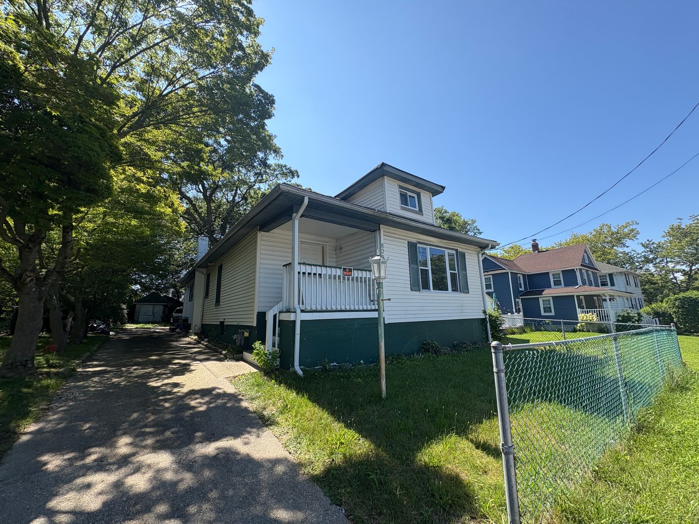 Stunning 3 bedroom 2 bathroom single family house available in Asbury Park! – photo 5