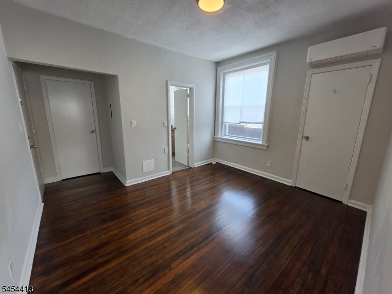 613 Bloomfield Ave – photo 5