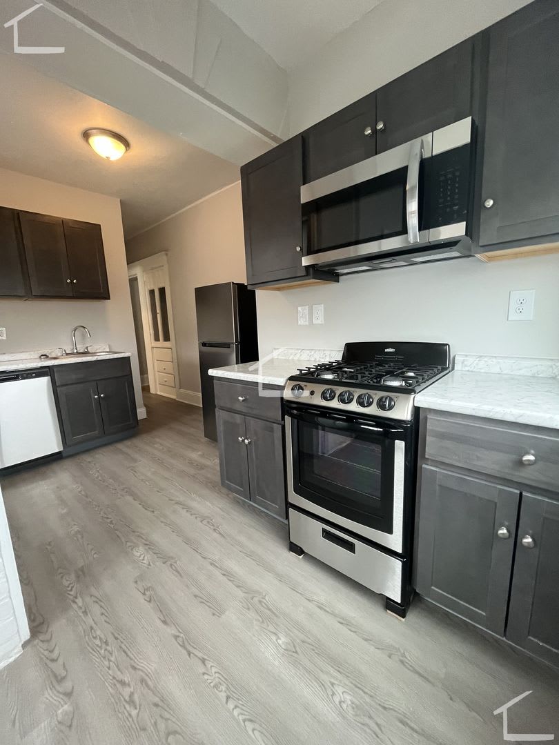 1 Bedroom-No broker fee – photo 1