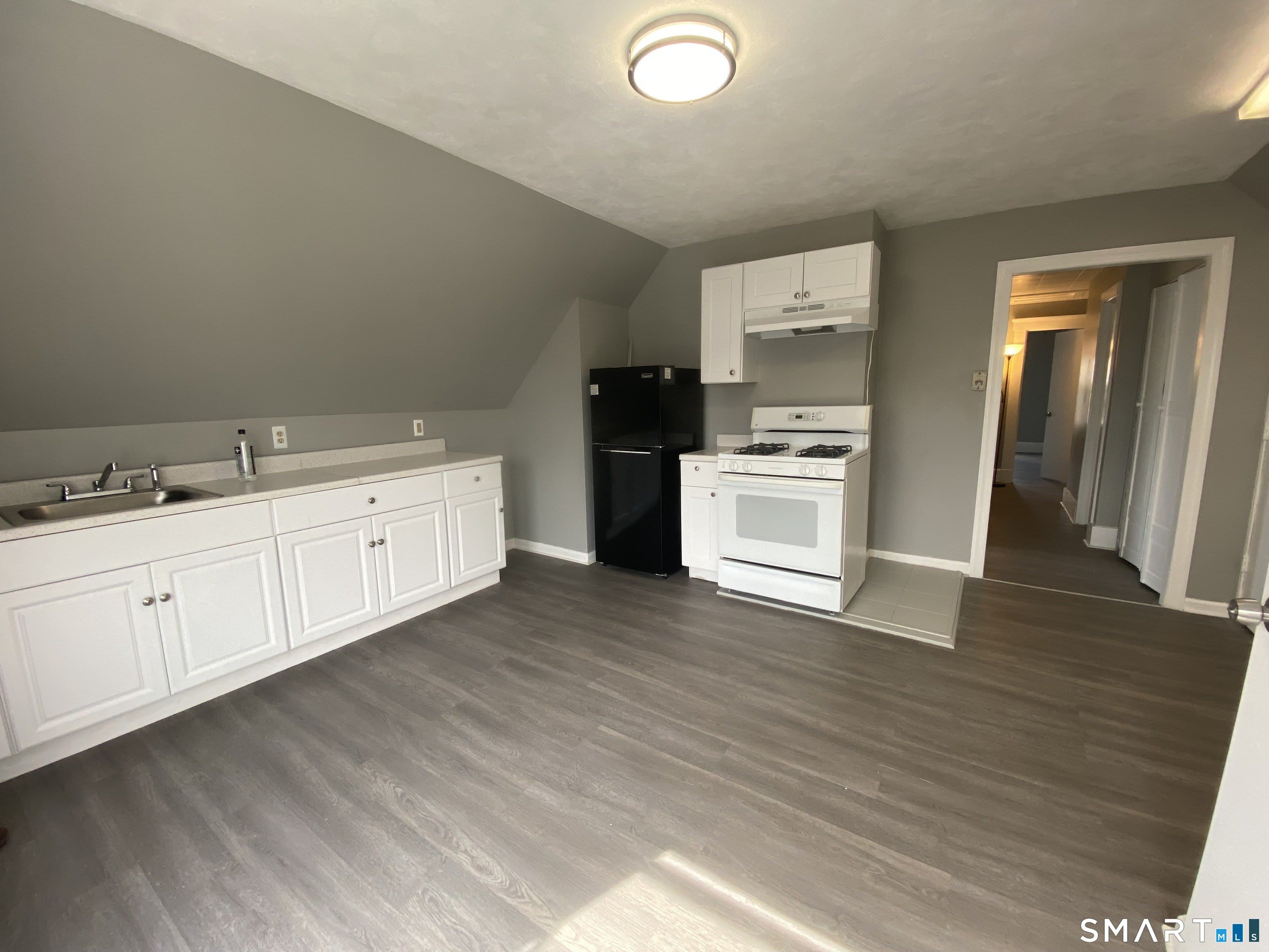 358 Blohm Street – photo 3