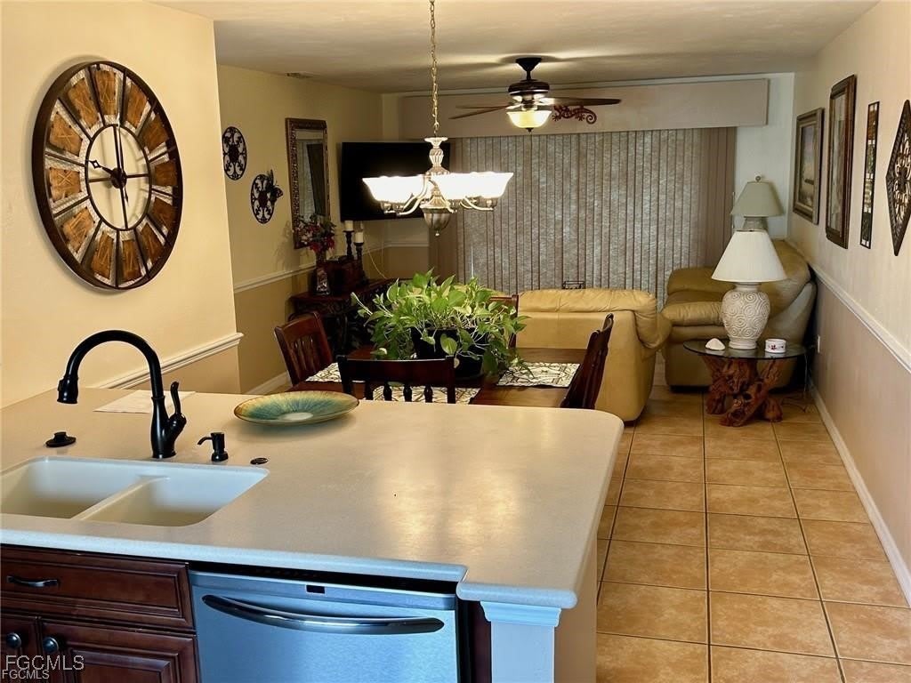 11110 Caravel Circle – photo 5