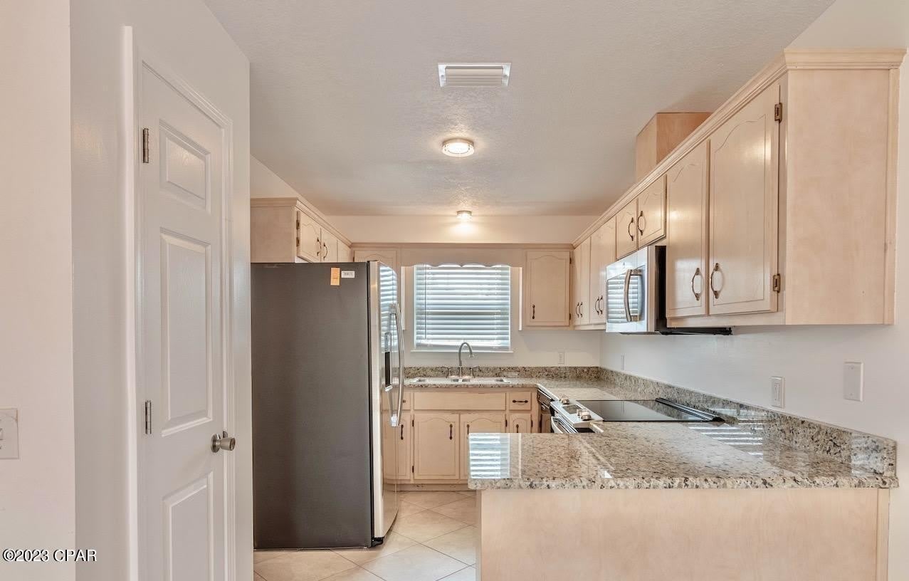 314 S Berthe Avenue – photo 4