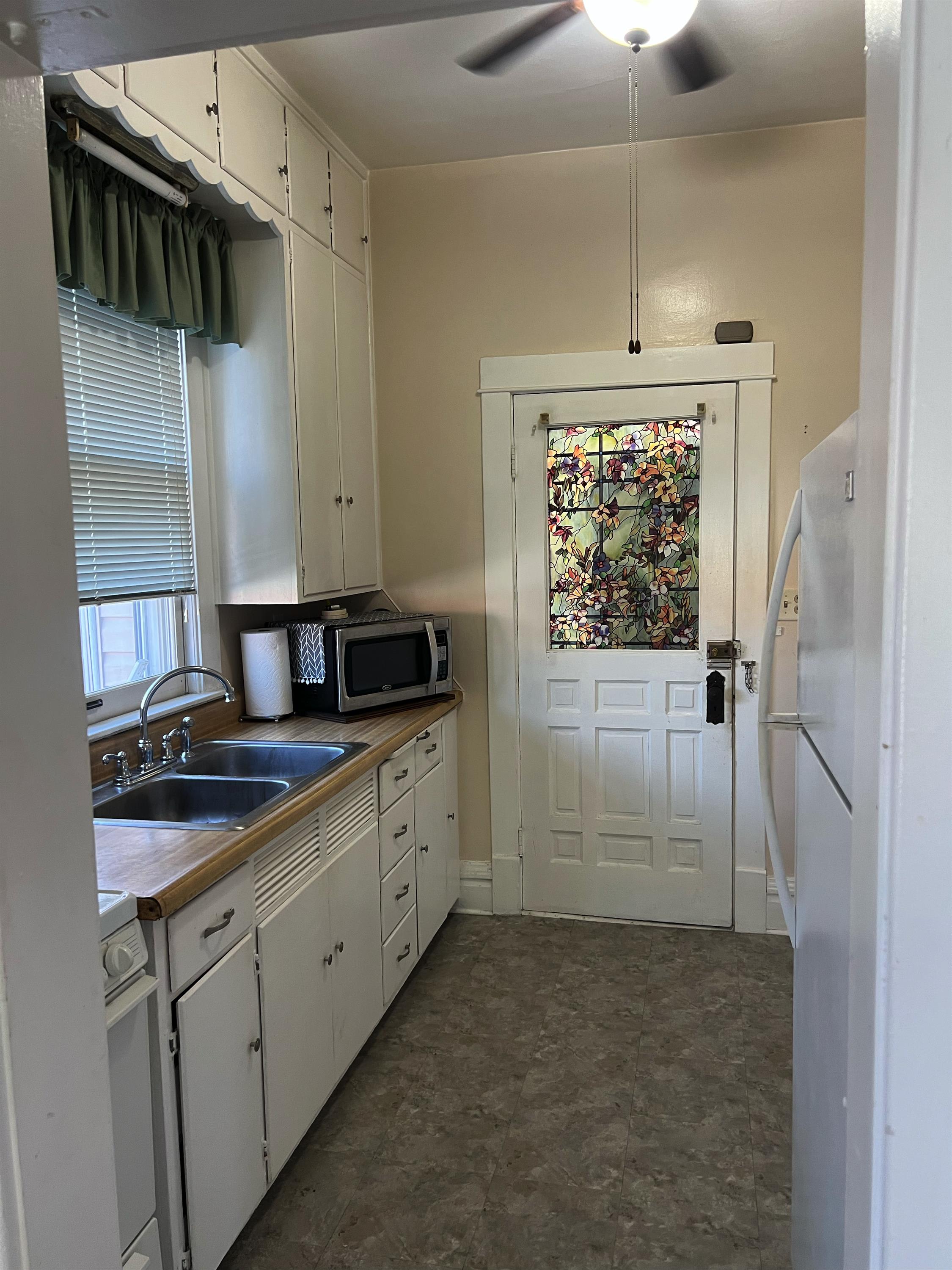 157 Michigan Ave Apt 4 – photo 5