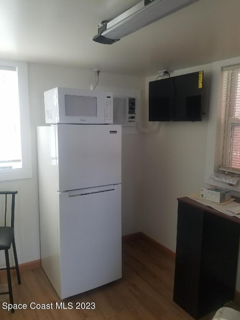 2206 Irwin Street – photo 4