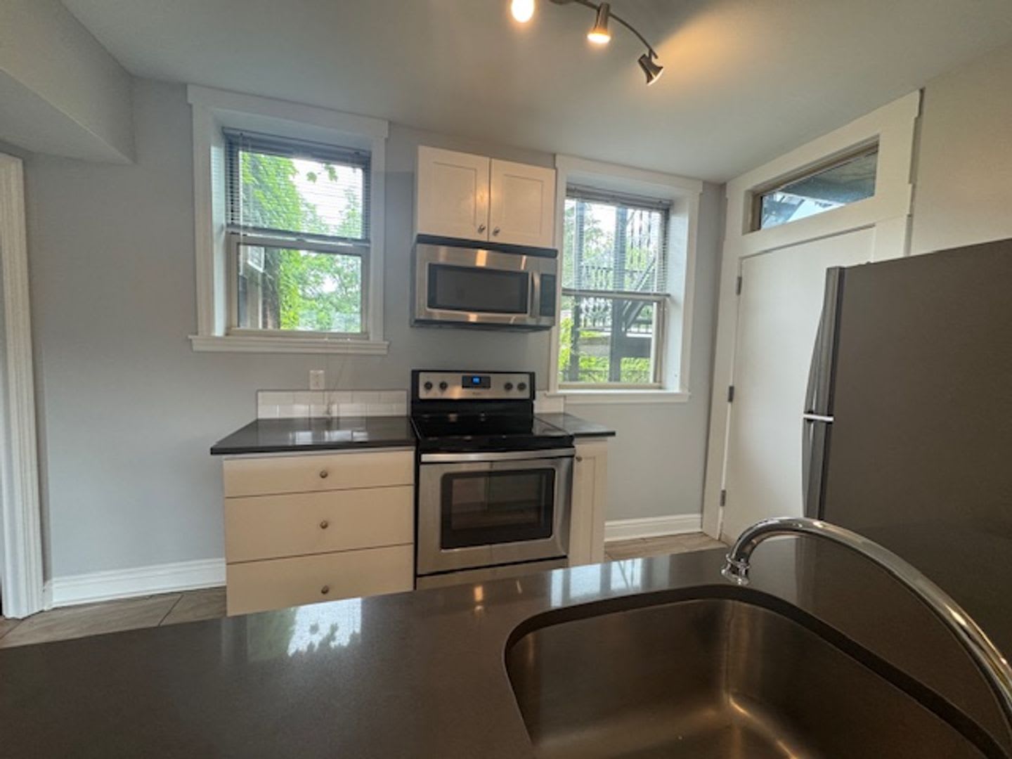 5721 5727 Elwood Street – photo 5