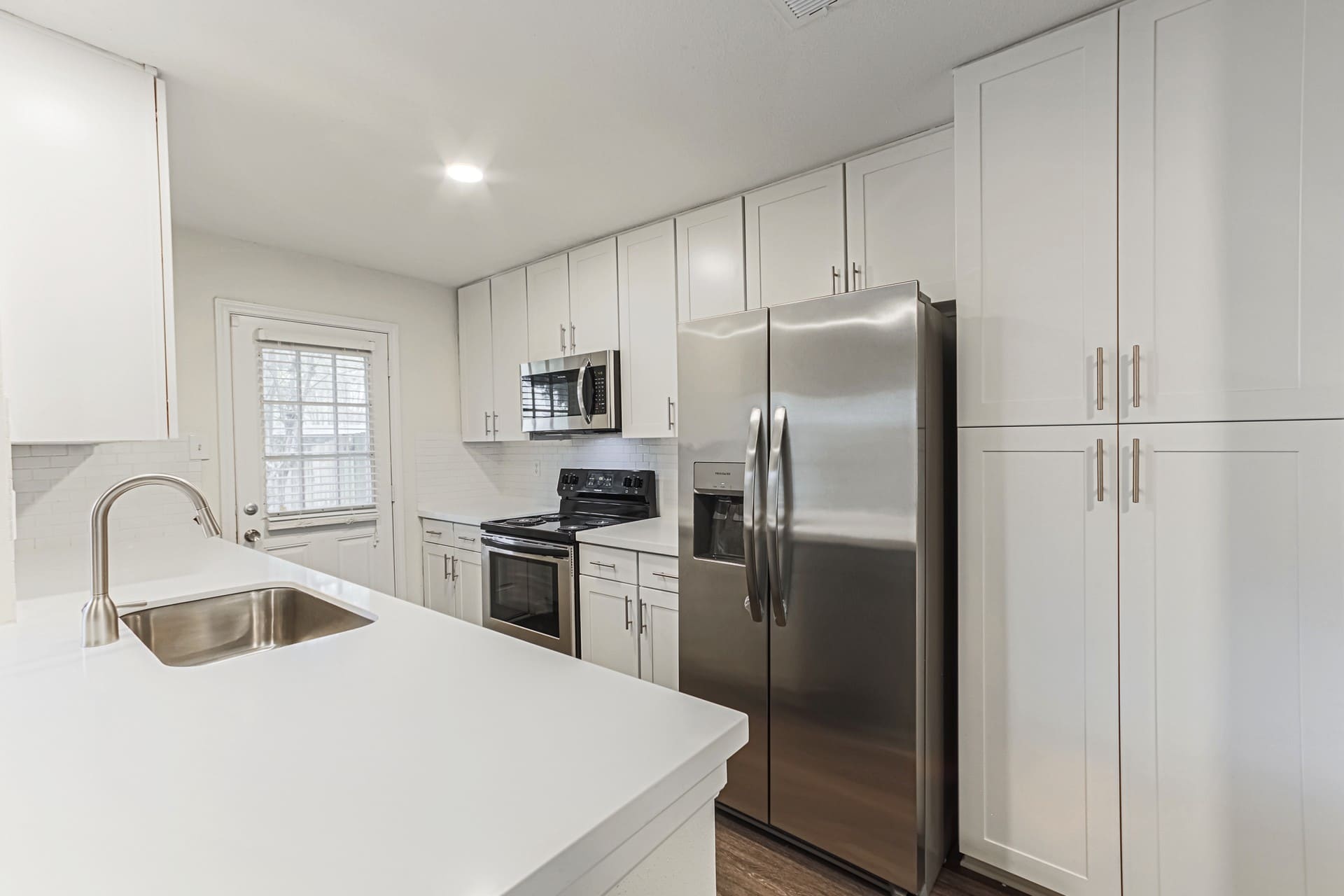 Roundhill Townhomes – photo 2