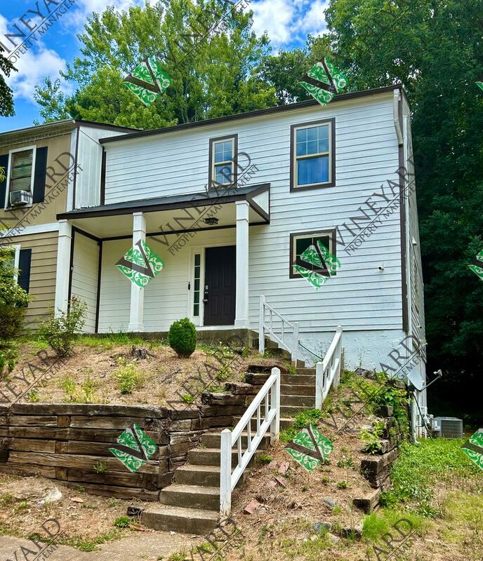 1014 Falling Water Drive SE – photo 1