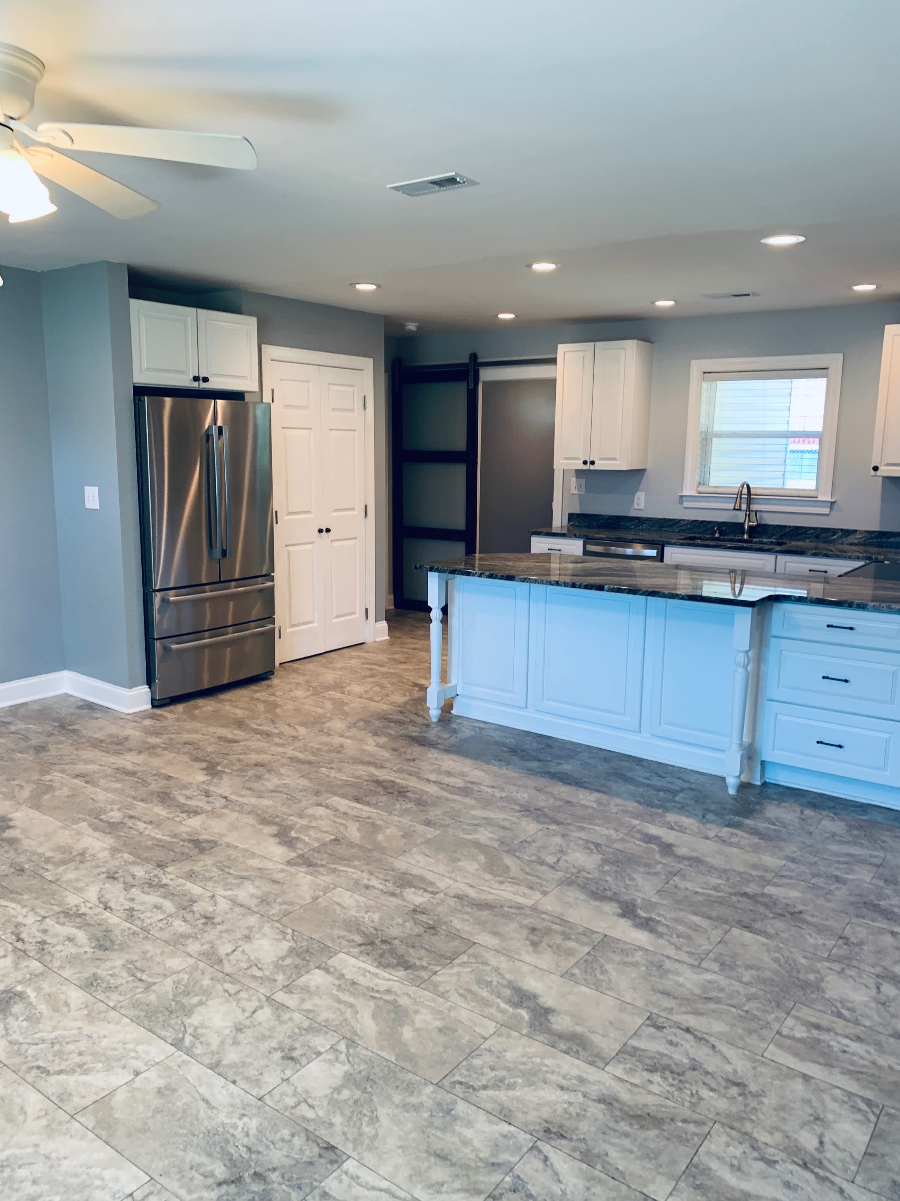 152 Talley St – photo 4
