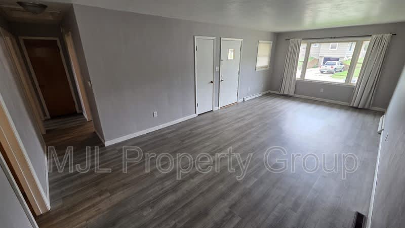 1512 Robeson Ave. – photo 4