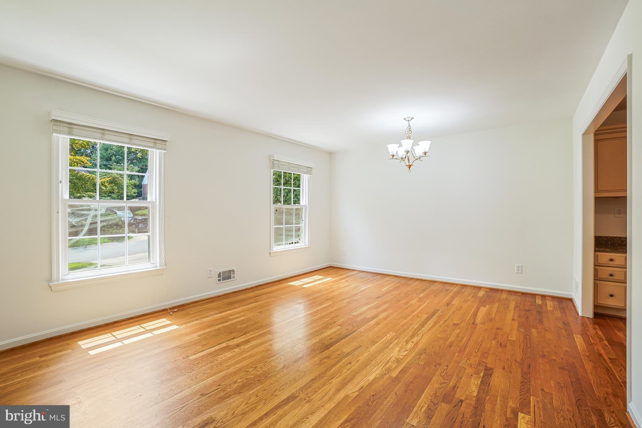 12027 DEVILWOOD Drive – photo 4
