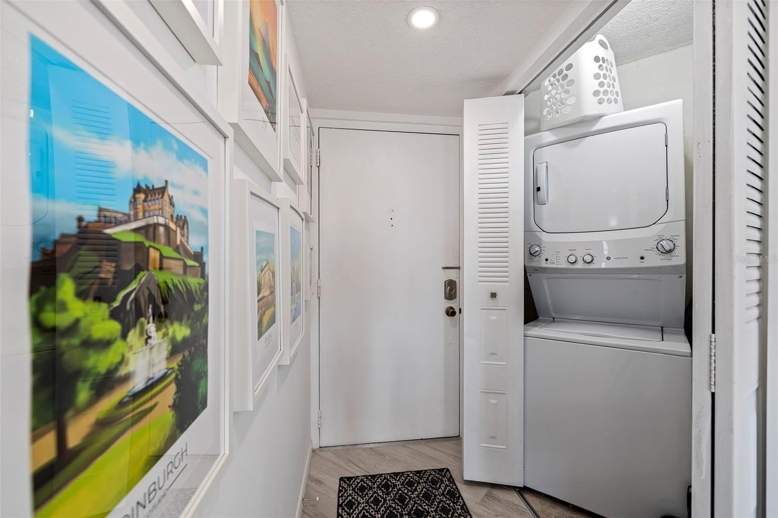 6145 SUN Boulevard – photo 5